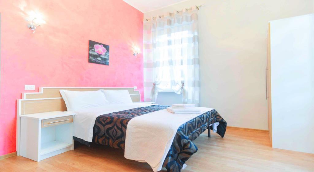Trani B&T Rooms Рим Номер фото