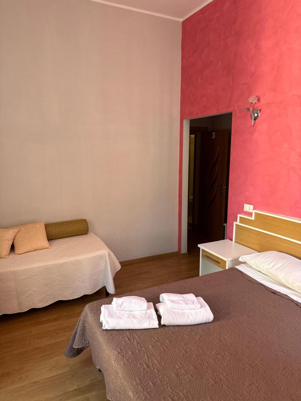 Trani B&T Rooms Рим Номер фото