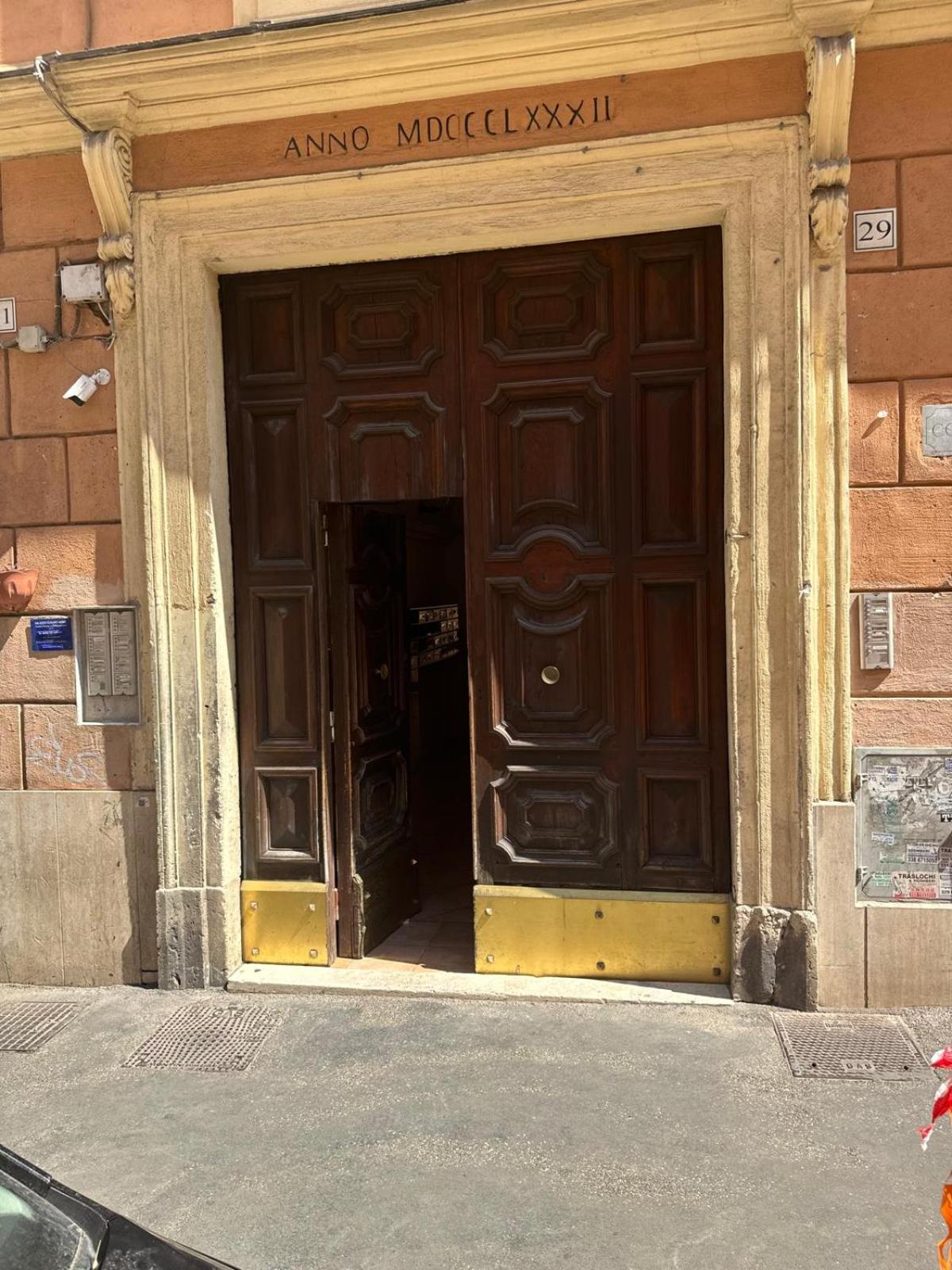 Trani B&T Rooms Рим Екстер'єр фото
