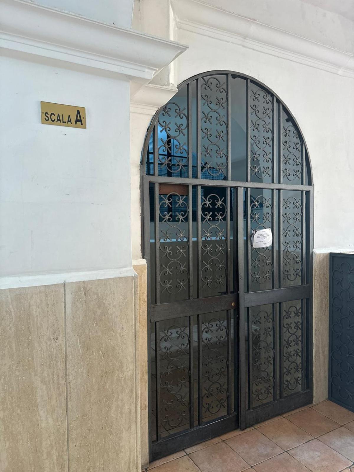 Trani B&T Rooms Рим Екстер'єр фото