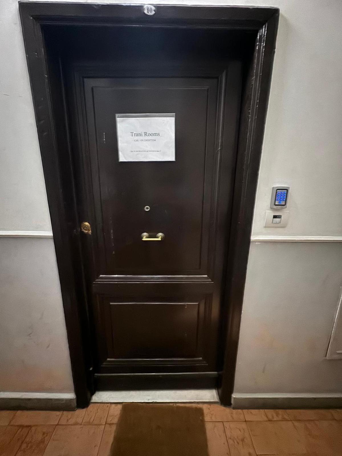 Trani B&T Rooms Рим Екстер'єр фото