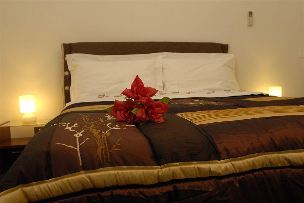 Trani B&T Rooms Рим Екстер'єр фото