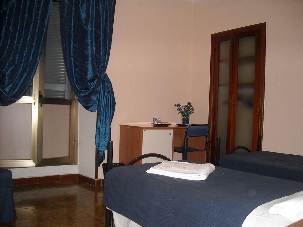 Trani B&T Rooms Рим Екстер'єр фото