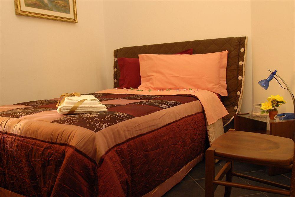Trani B&T Rooms Рим Екстер'єр фото