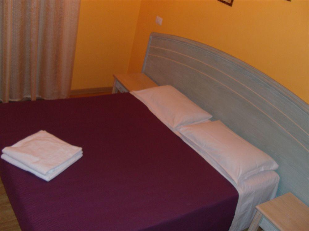 Trani B&T Rooms Рим Екстер'єр фото