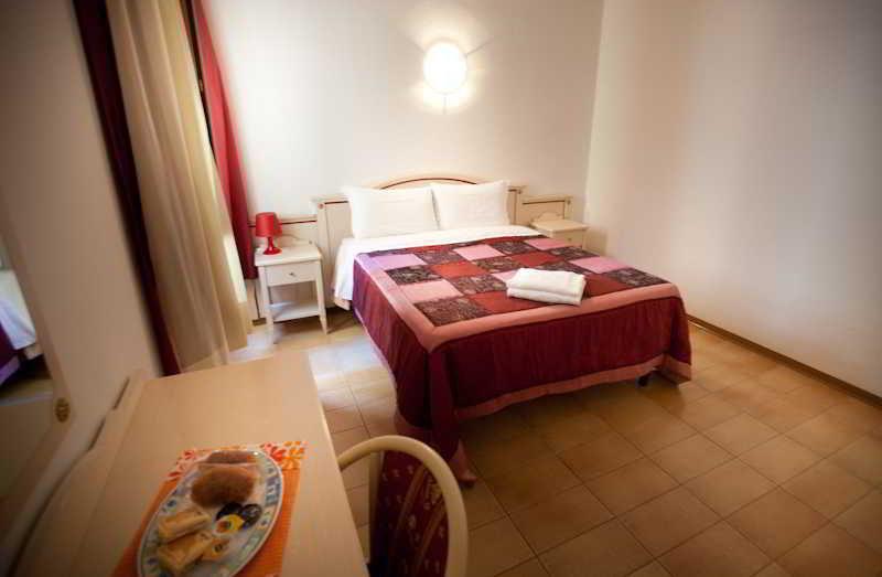 Trani B&T Rooms Рим Екстер'єр фото