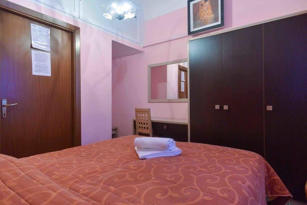 Trani B&T Rooms Рим Екстер'єр фото