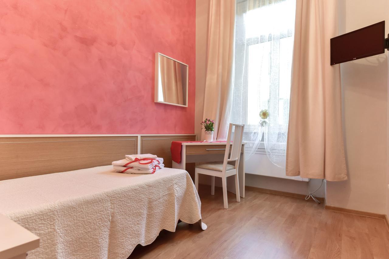 Trani B&T Rooms Рим Екстер'єр фото